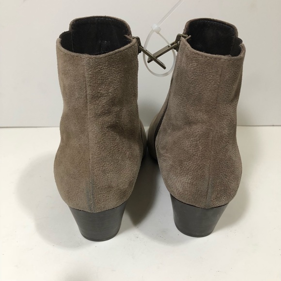 Aquatalia gray suede ankle boots size 9 - Picture 3 of 8